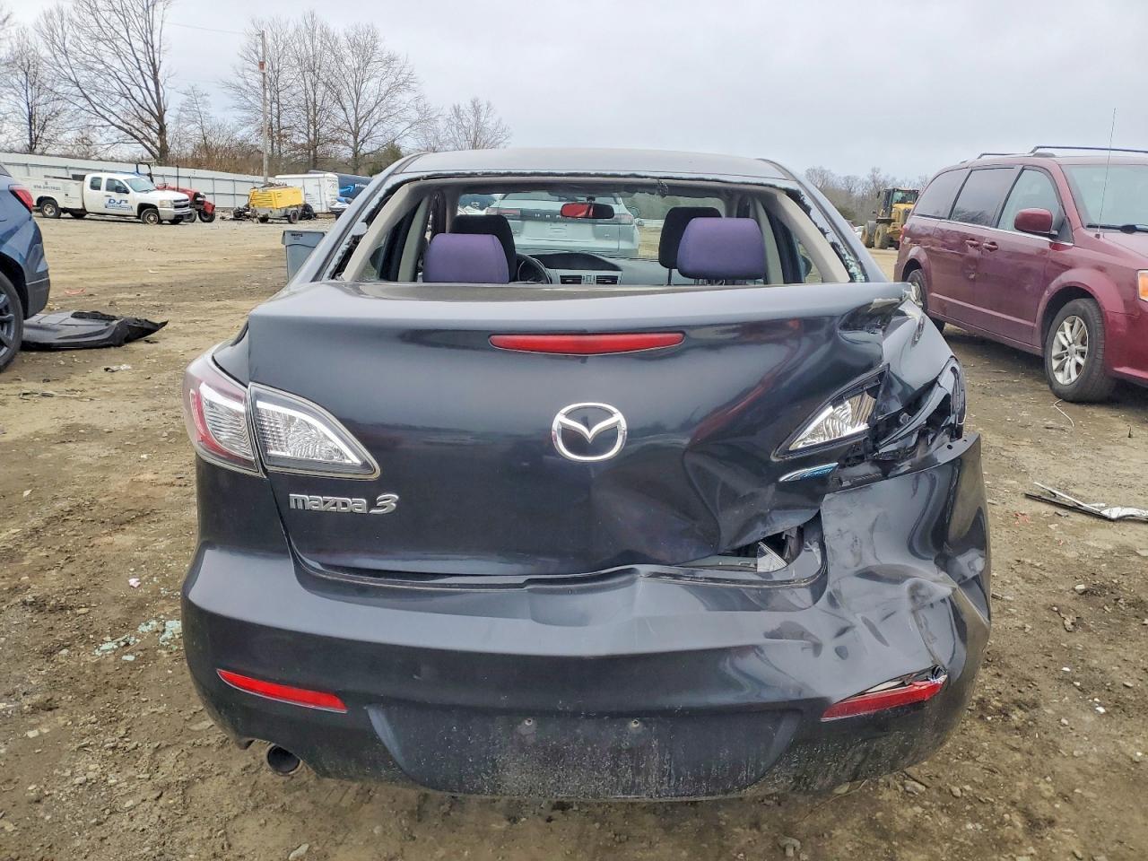 2012 Mazda 3 I