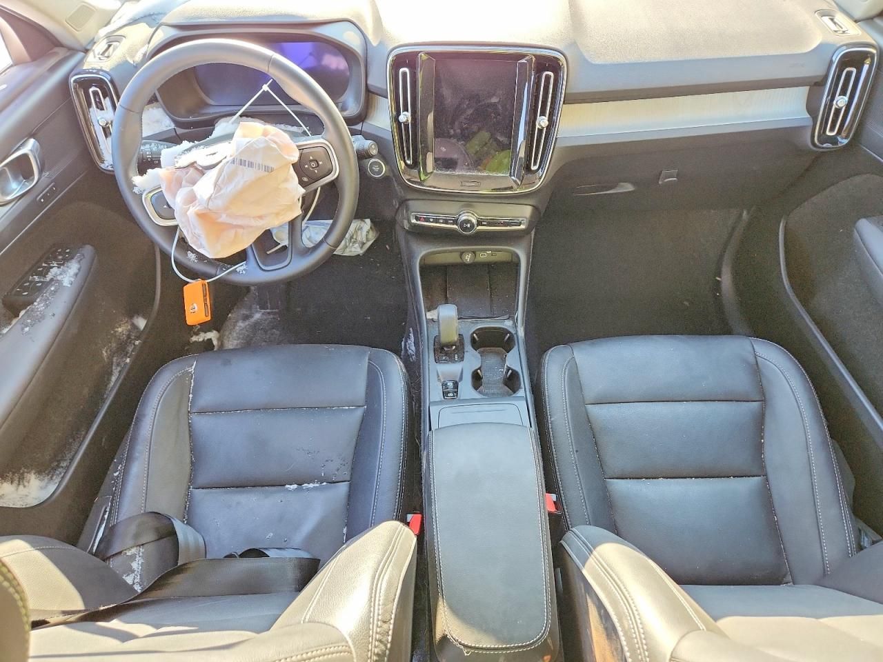 2025 Volvo Xc40 Core