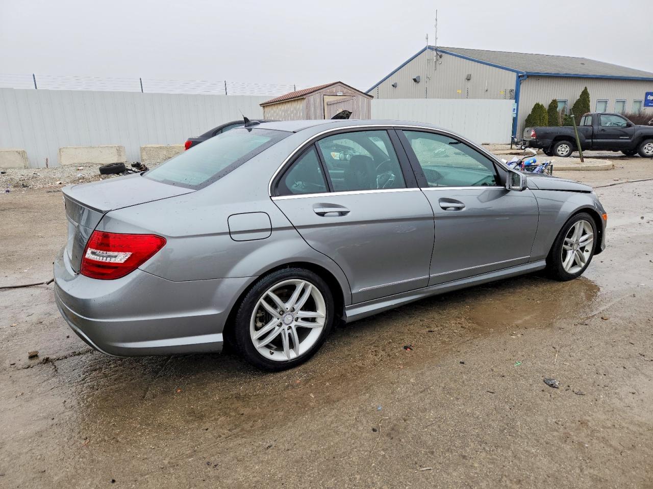 2013 Mercedes-Benz C 250