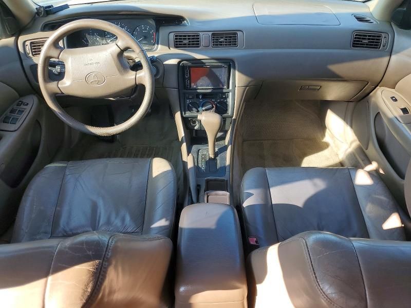 1999 Toyota Camry le