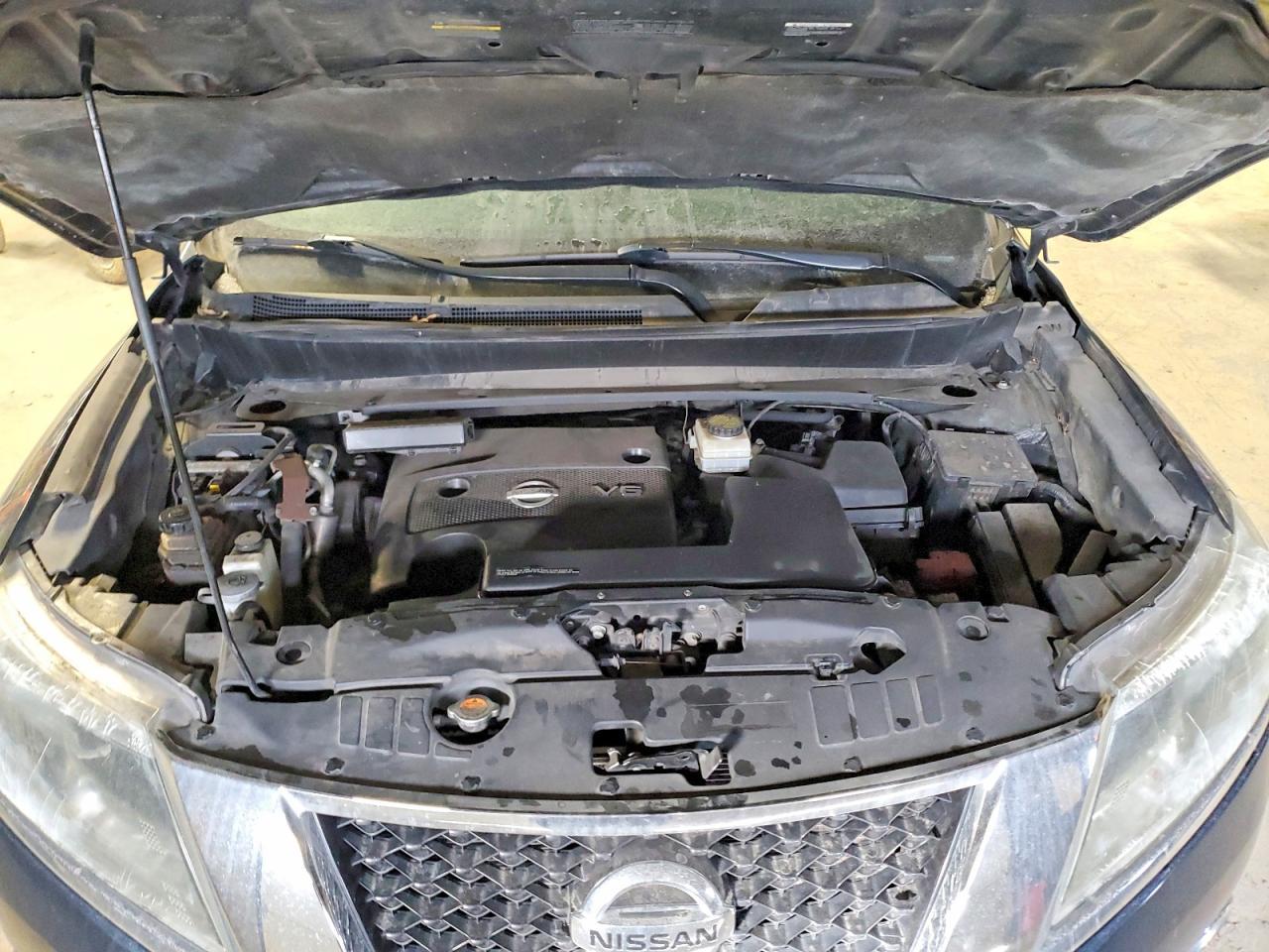 2016 Nissan Pathfinder s