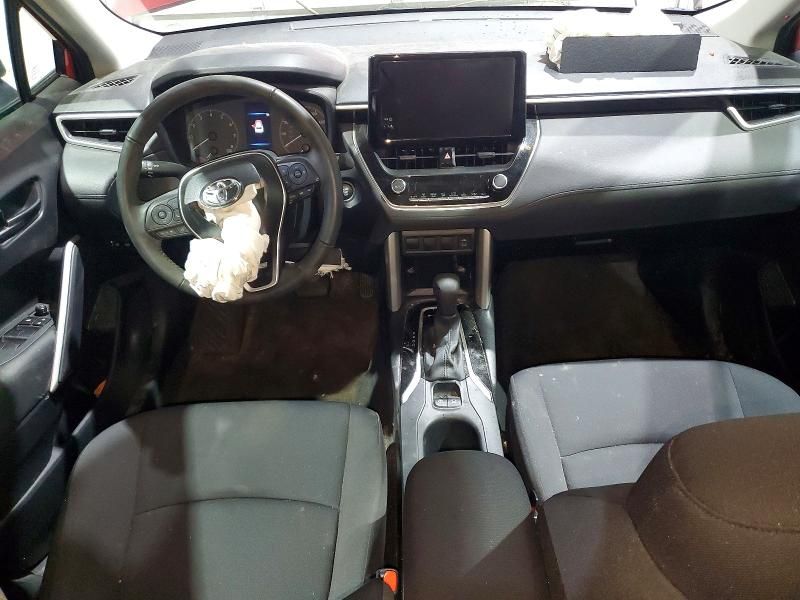 2025 Toyota Corolla Cross le