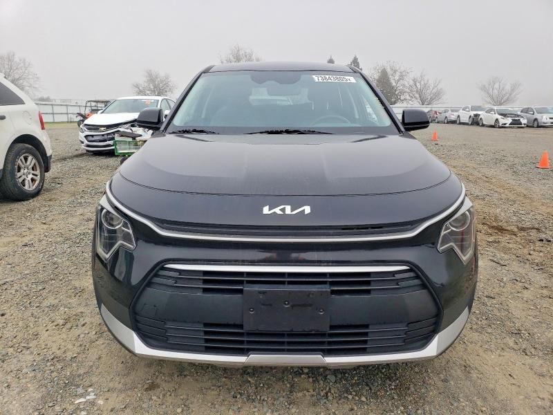 2023 KIA Niro lx