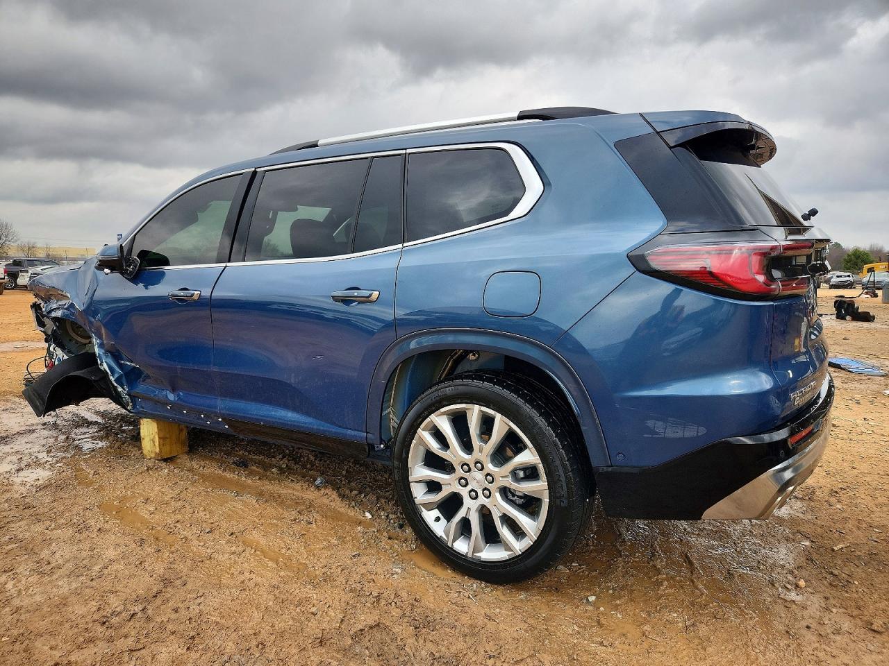 2024 GMC Acadia Denali
