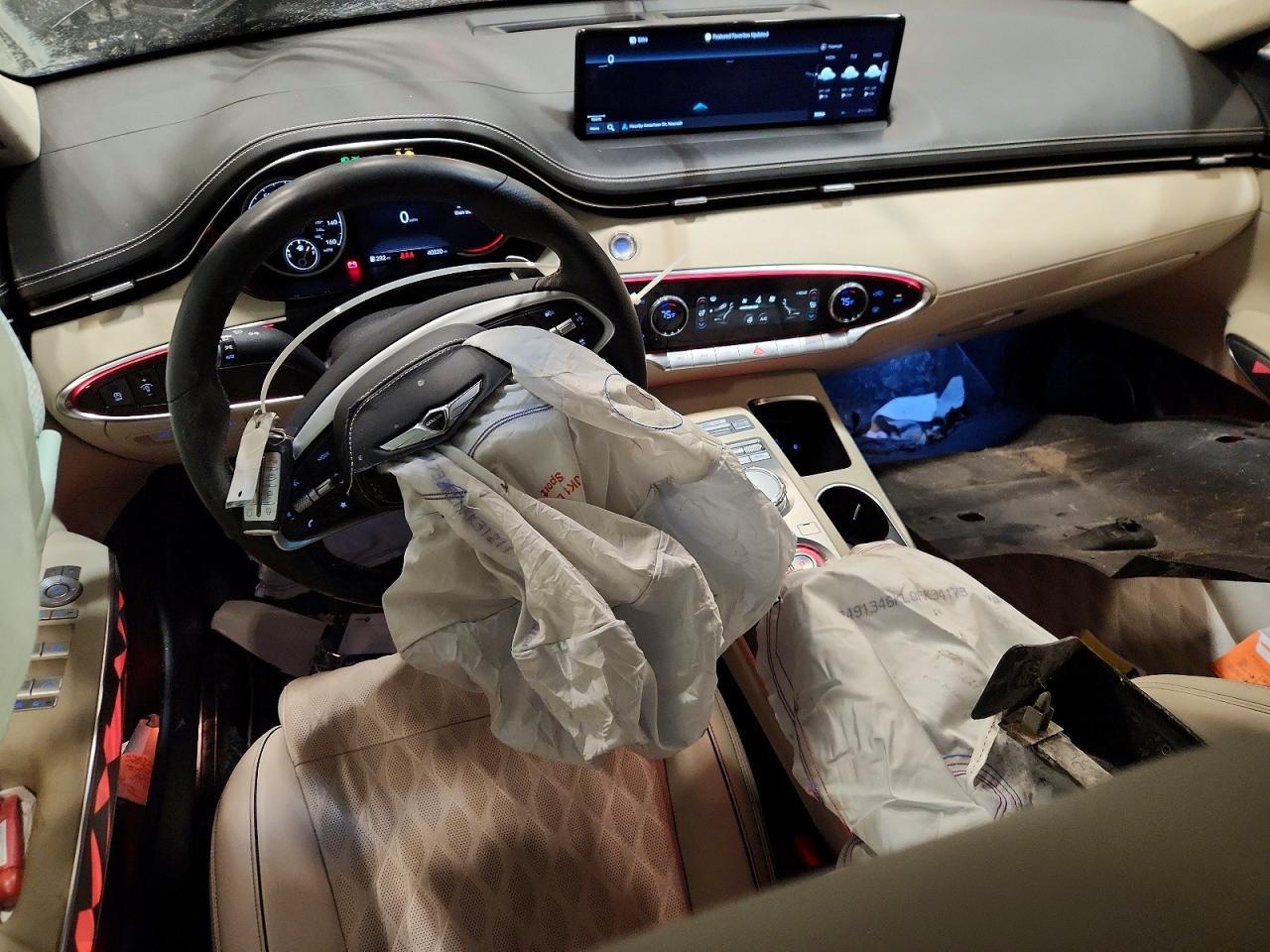 2025 Genesis Gv70 Base