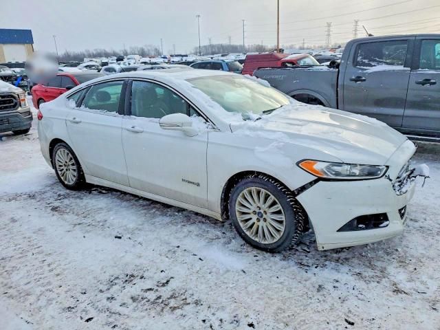 2016 Ford Fusion se Hybrid