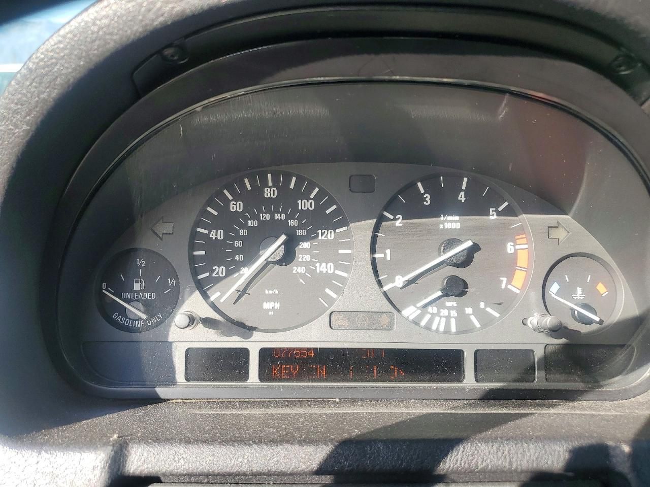 2000 BMW X5 4.4i