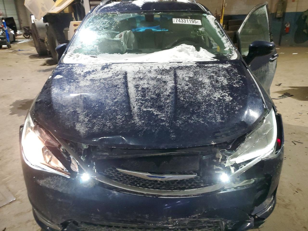 2018 Chrysler Pacifica Touring l