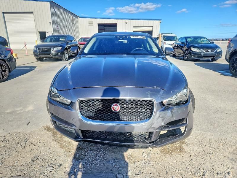 2017 Jaguar Xe Premium