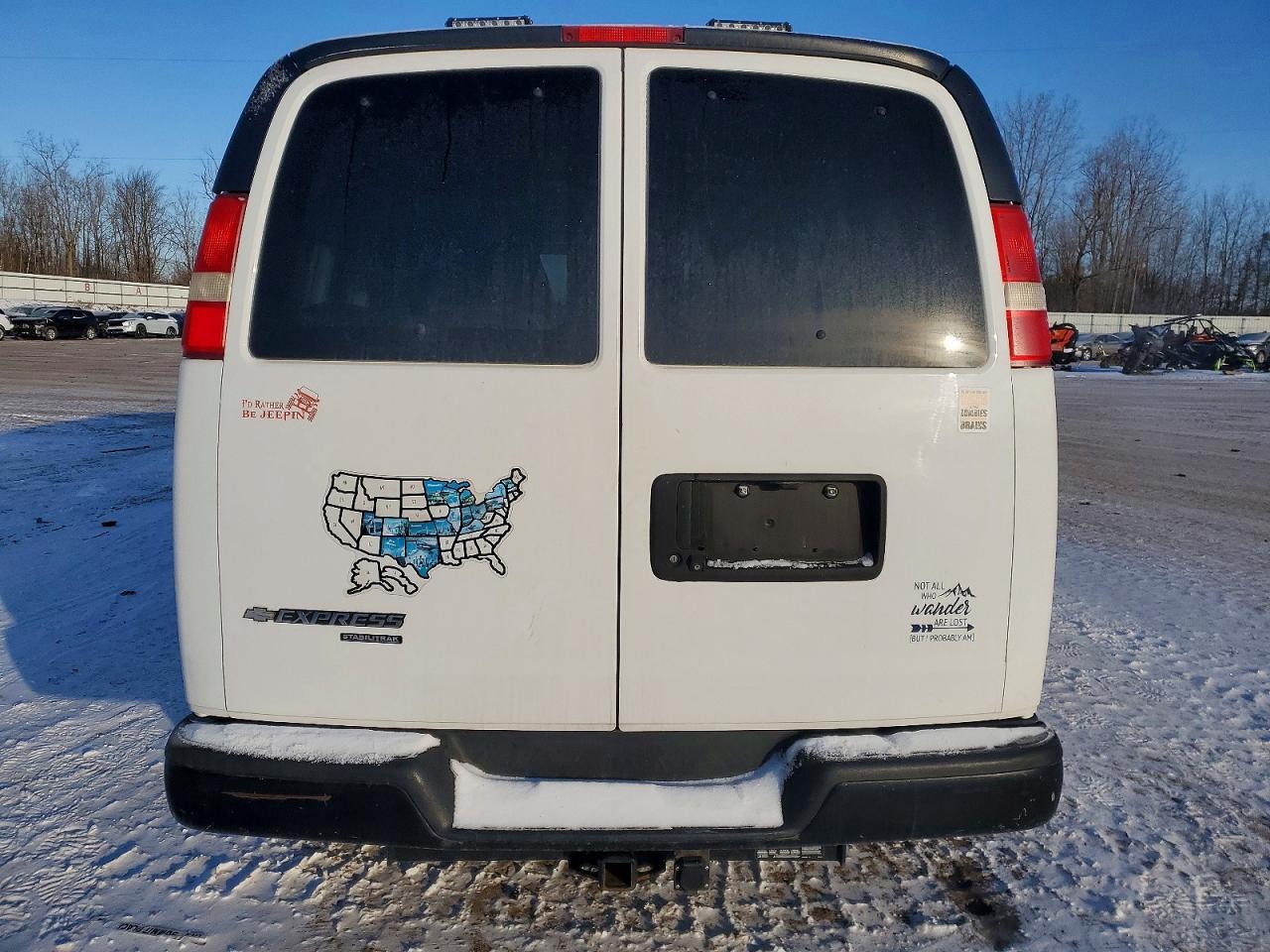 2014 Chevrolet Express G2500 Delivery Van