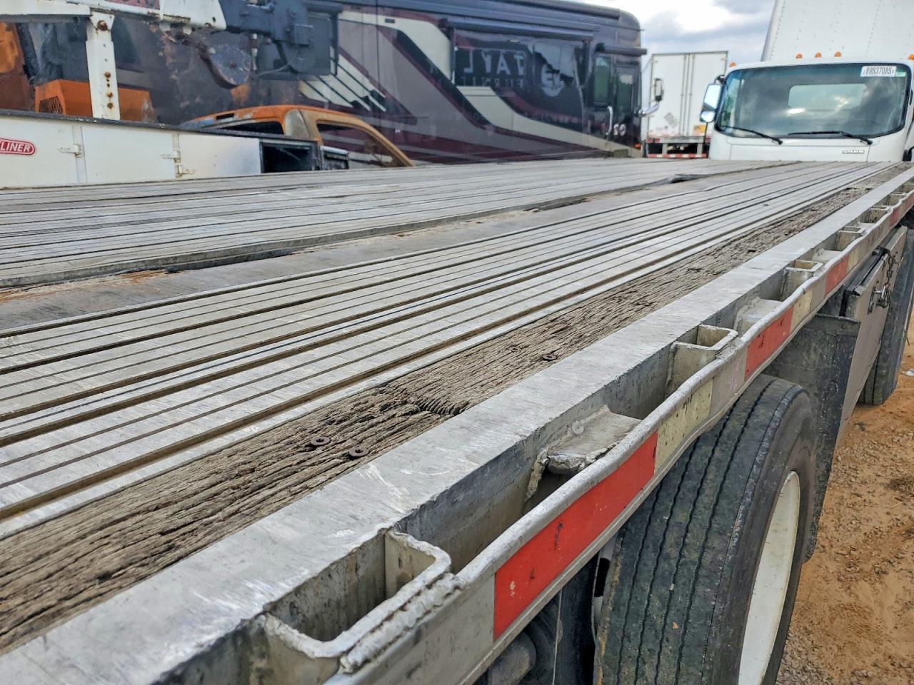 1997 Transcraft Flatbed Trailer