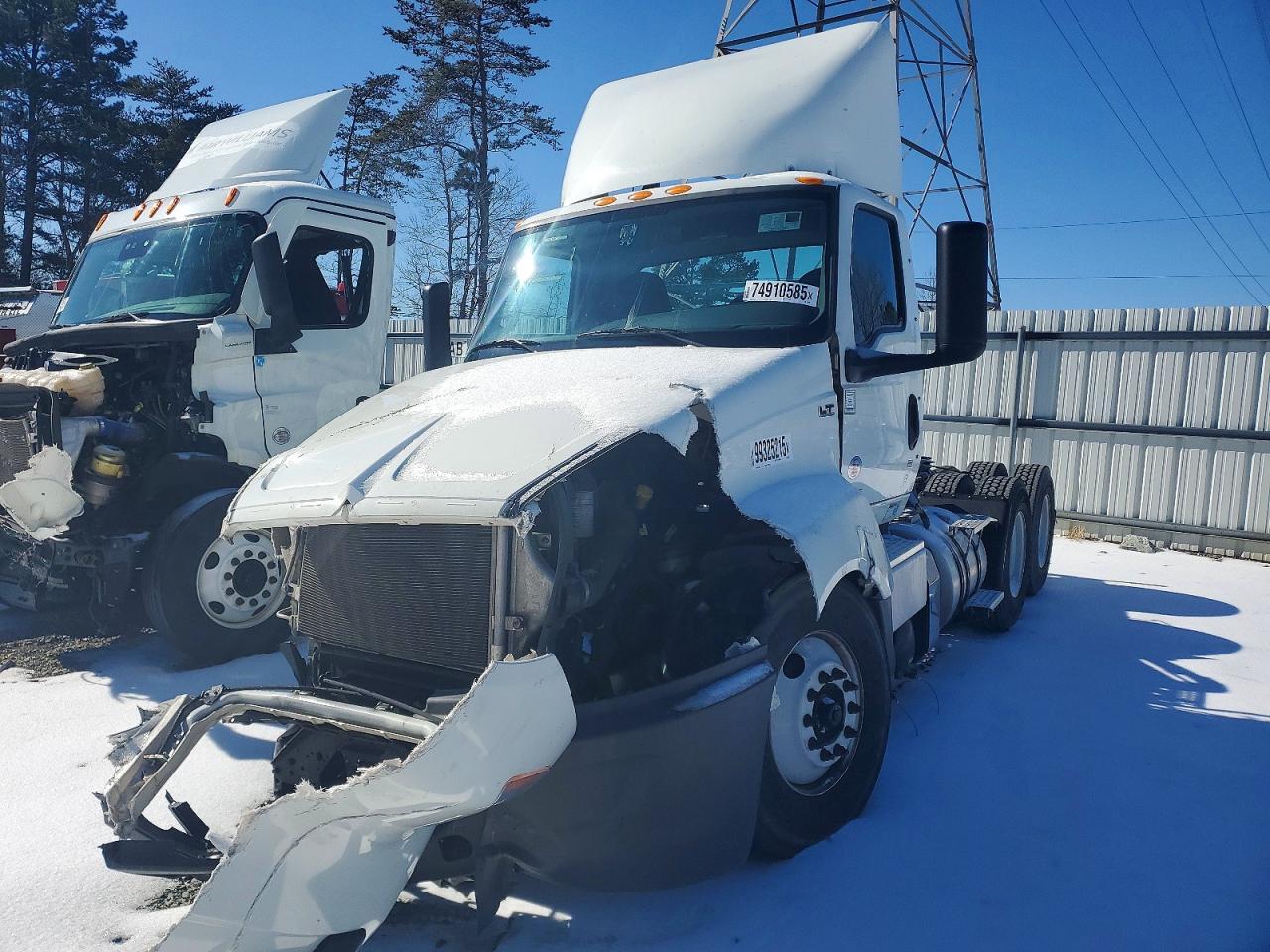 2022 International LT625