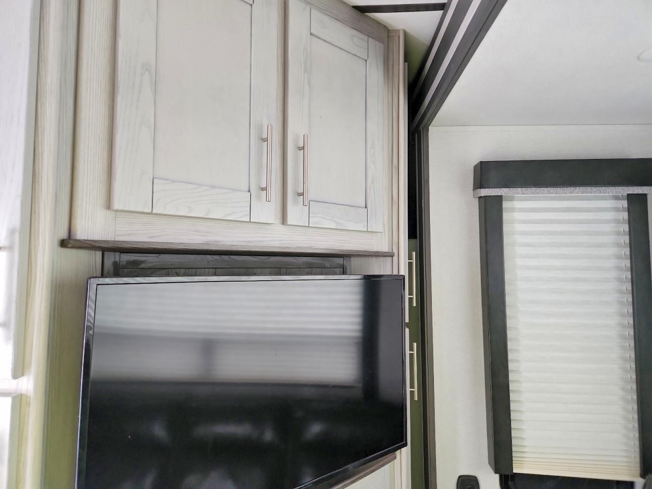 2021 Keystone Fuzion-TOY Hauler RV