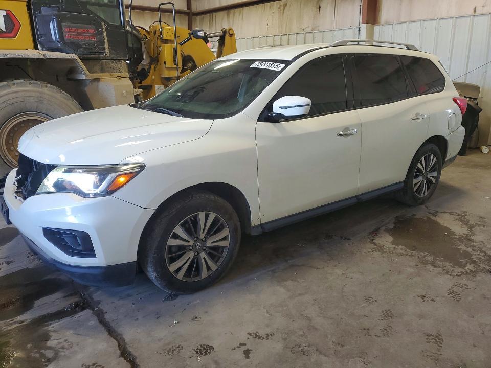 2019 Nissan Pathfinder sv