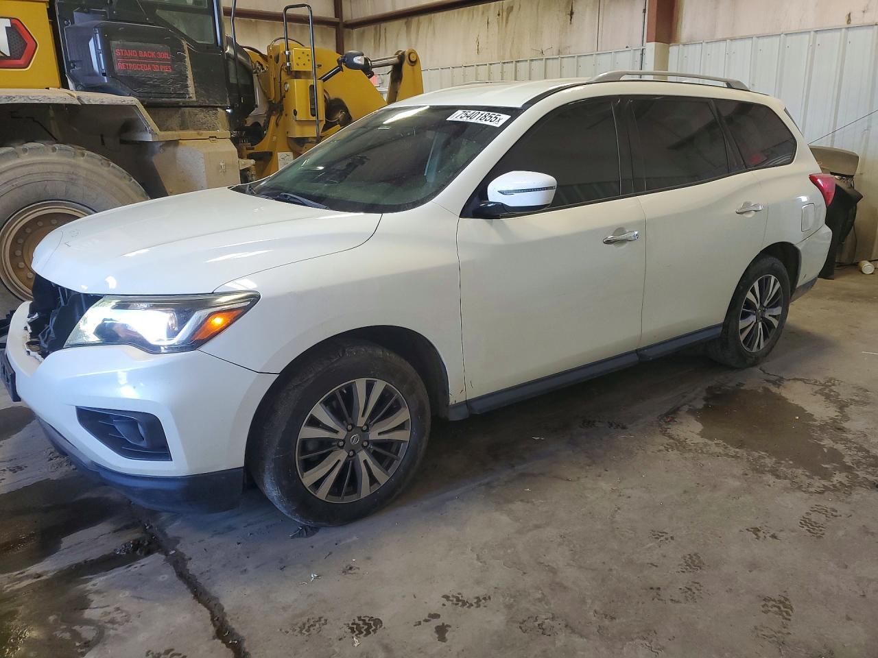 2019 Nissan Pathfinder sv
