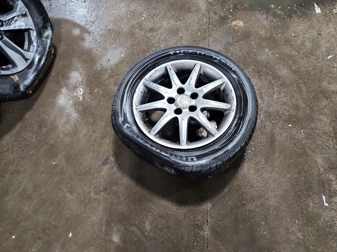 2011 Buick Lucerne cx