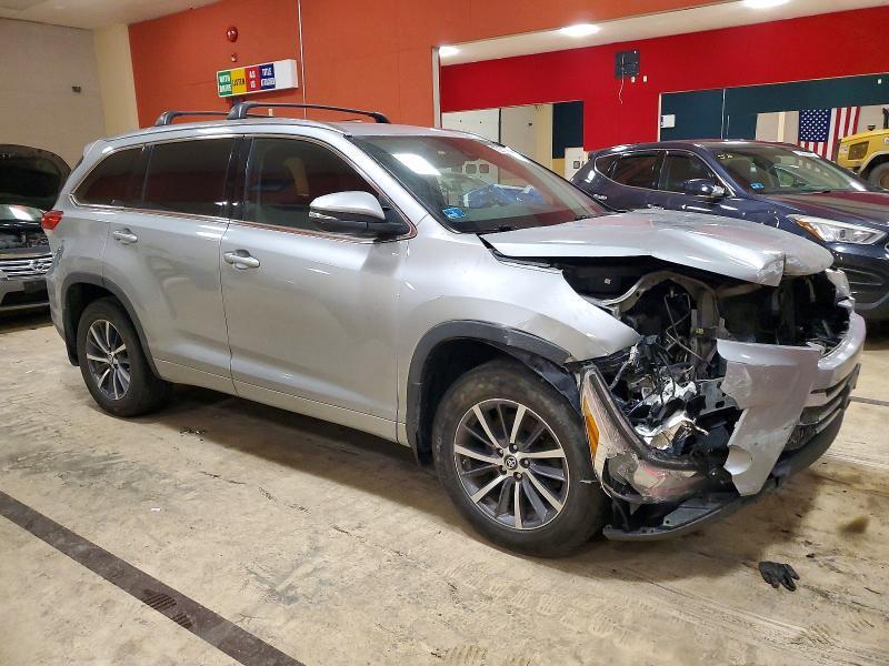 2017 Toyota Highlander