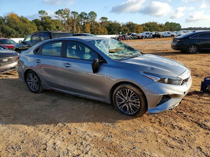2022 KIA Forte gt Line