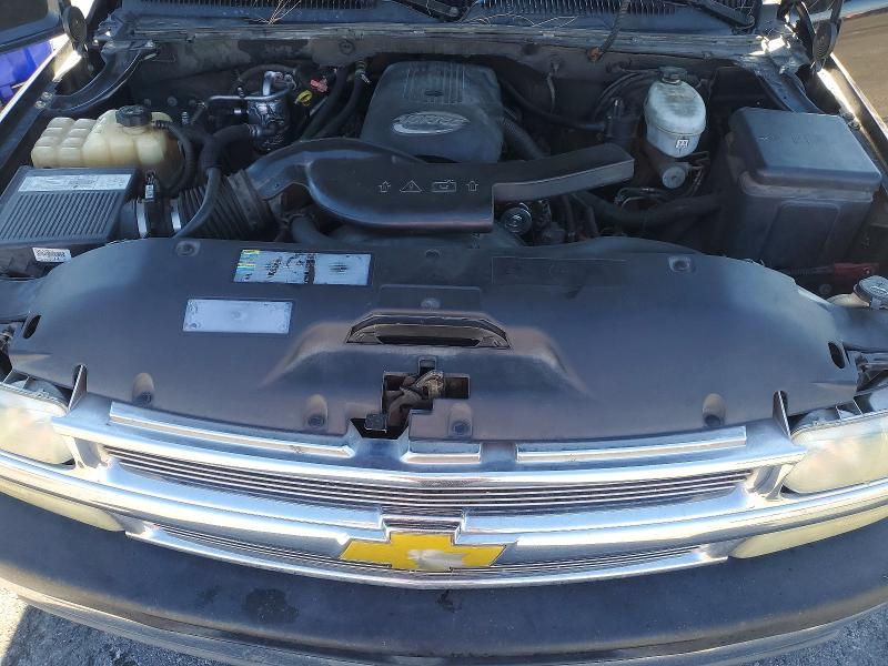 2003 Chevrolet Suburban C1500