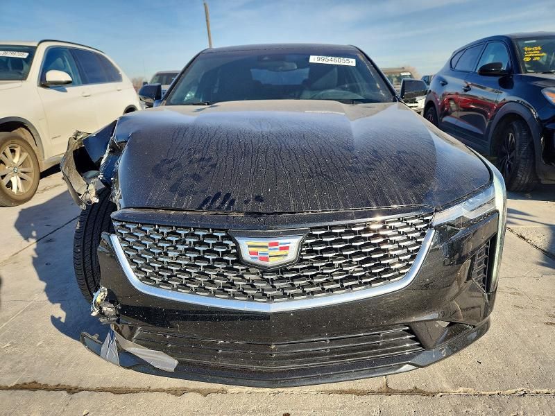 2024 Cadillac CT4 Luxury +