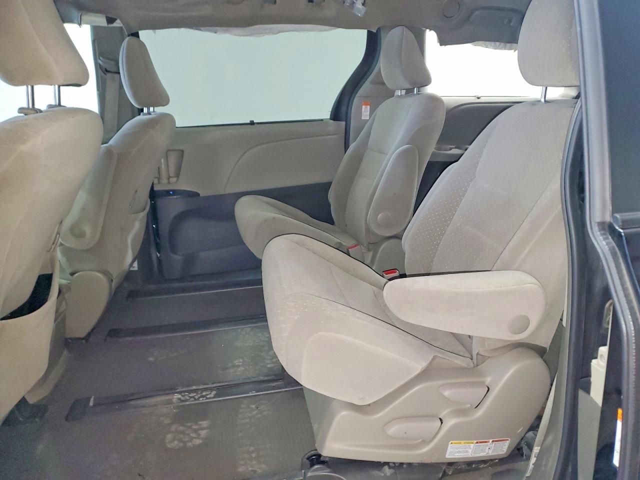 2017 Toyota Sienna le