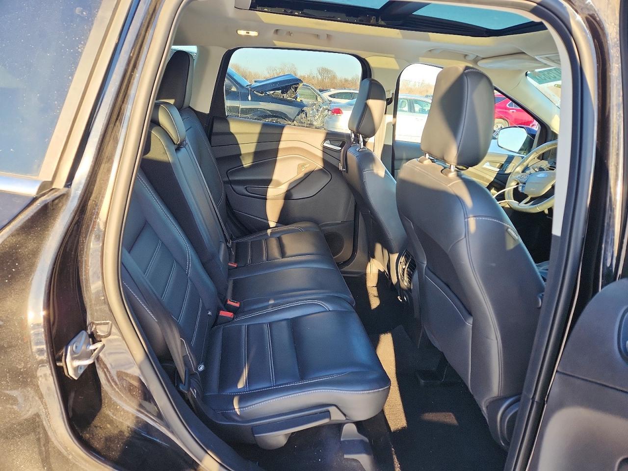 2019 Ford Escape sel