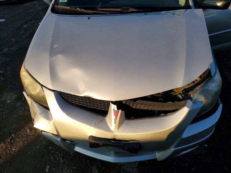 2004 Pontiac Vibe Base