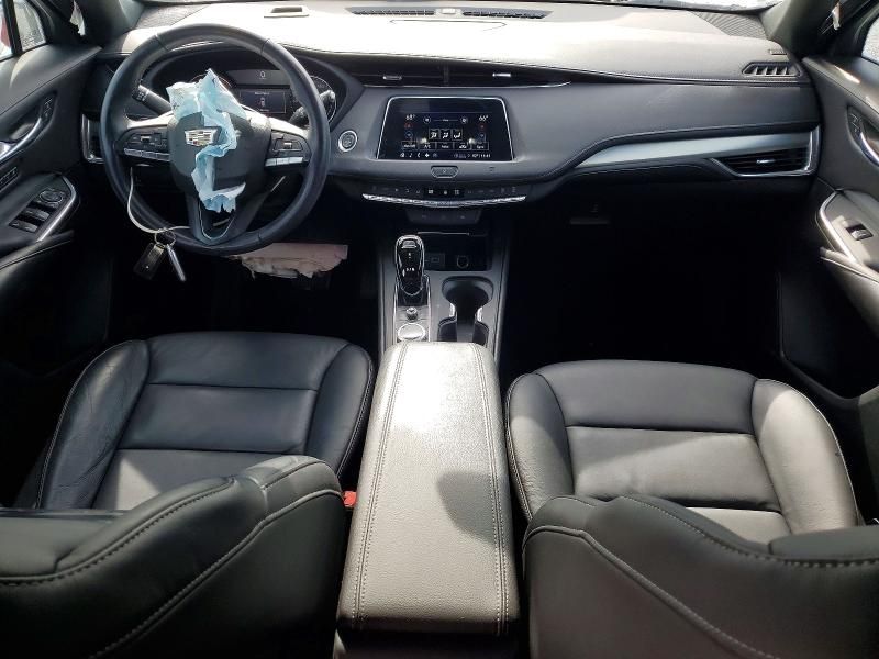 2021 Cadillac XT4 Premium Luxury