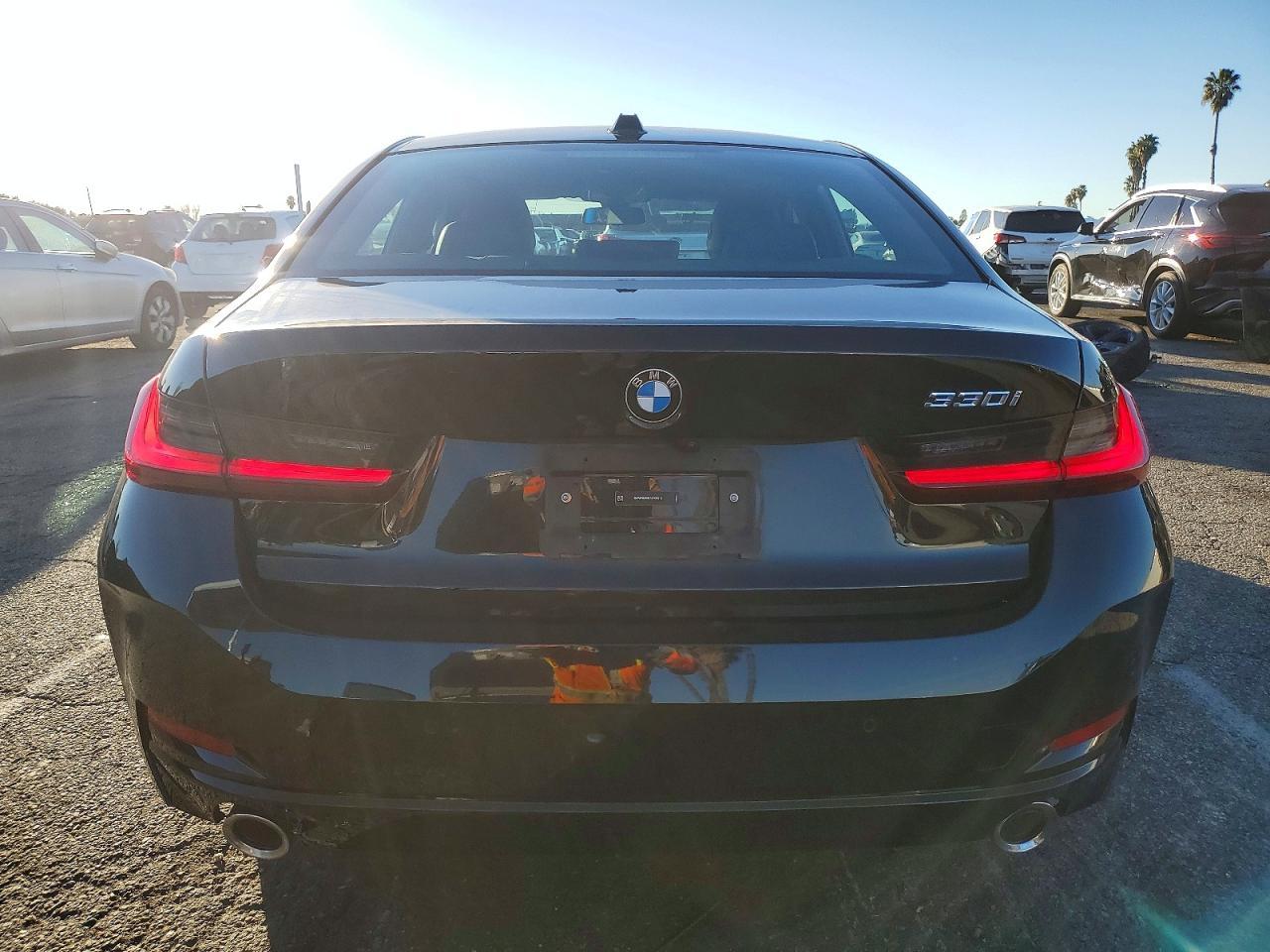 2025 BMW 330i