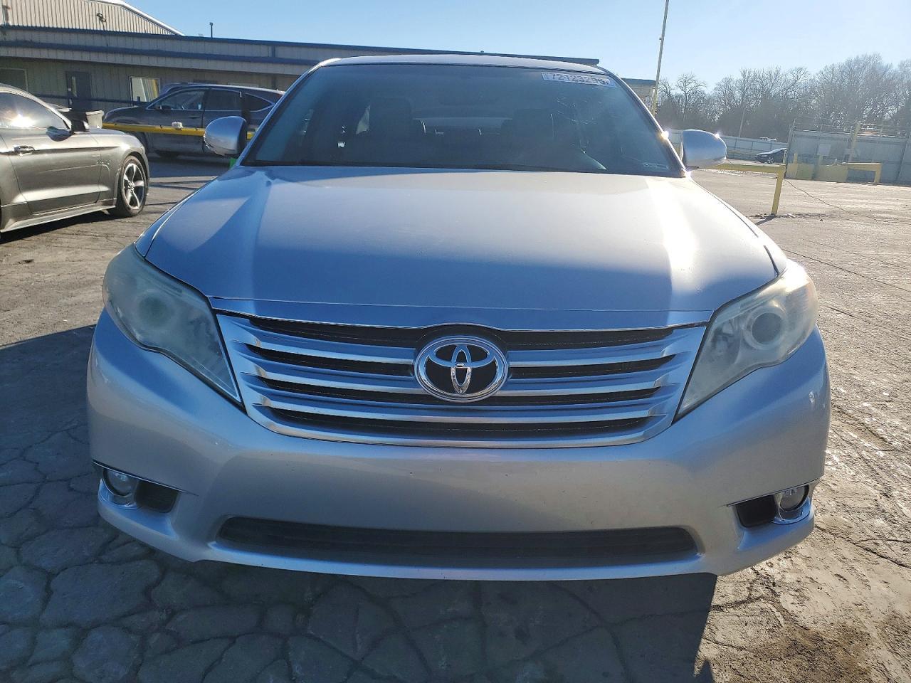 2011 Toyota Avalon Base