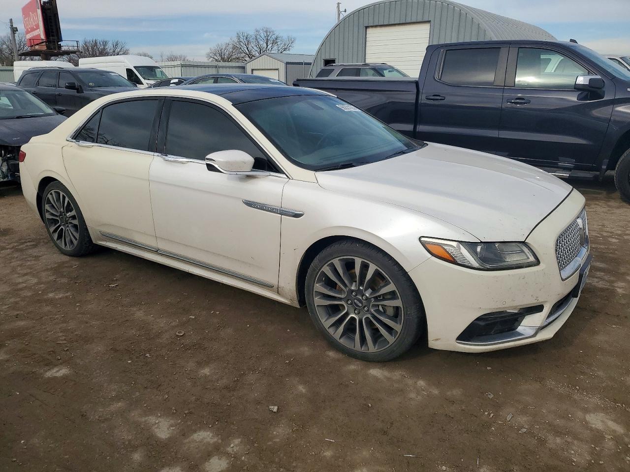 2017 Lincoln Continental Select
