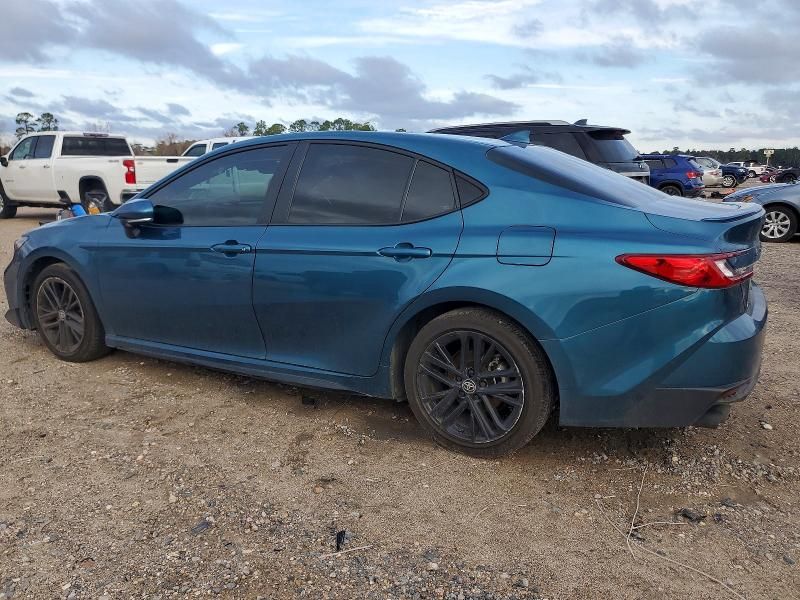 2025 Toyota Camry se