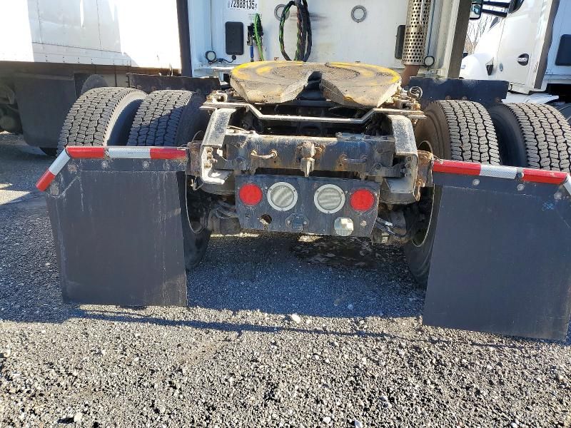 2018 Kenworth T680 Semi Truck