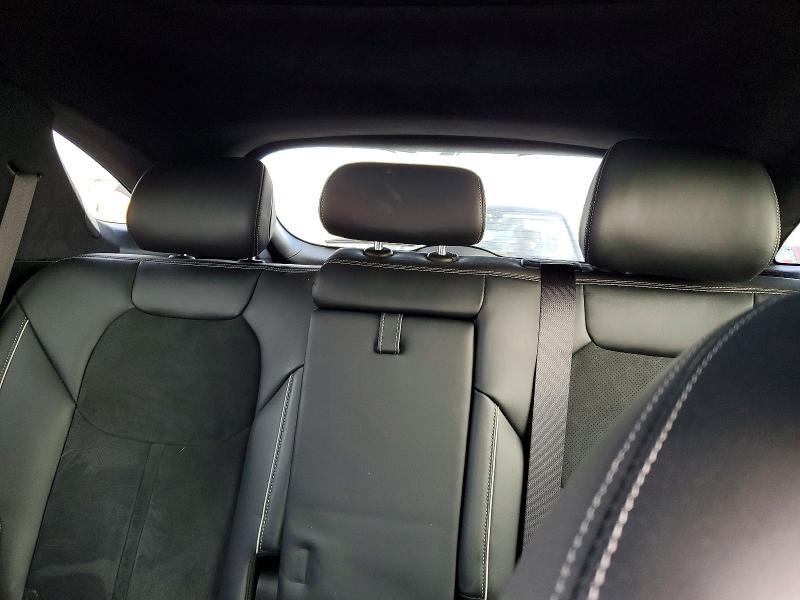 2022 Genesis Gv70 Base