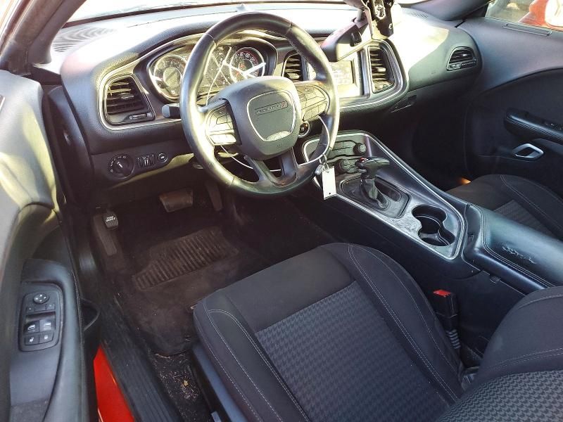 2015 Dodge Challenger sxt