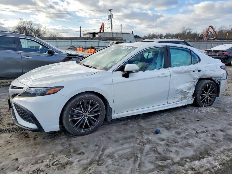 2024 Toyota Camry se Night Shade