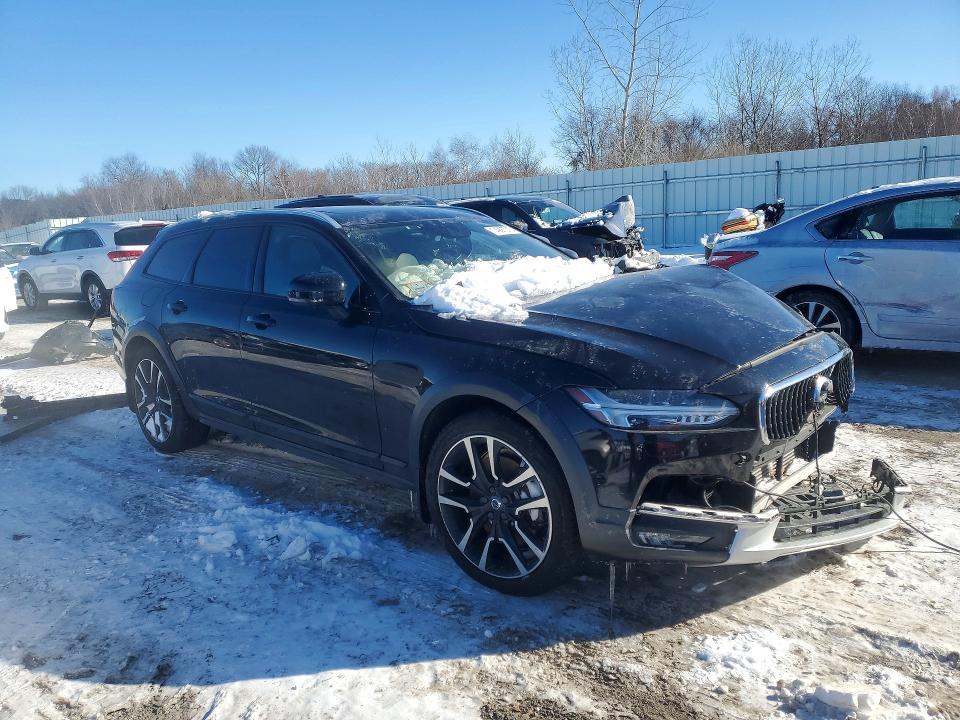 2017 Volvo V90 Cross Country T6 Inscription