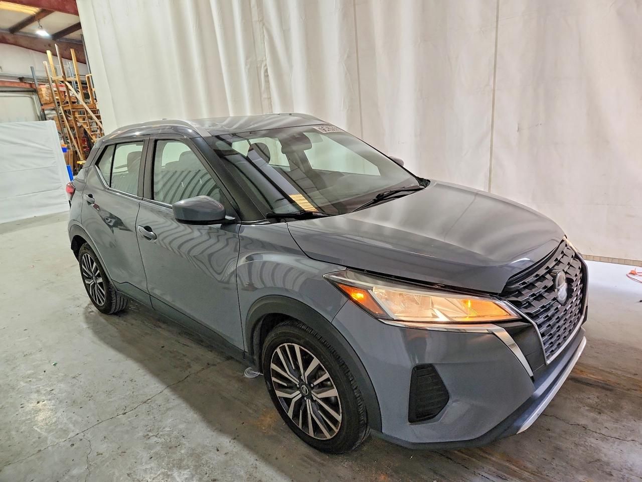 2021 Nissan Kicks sv