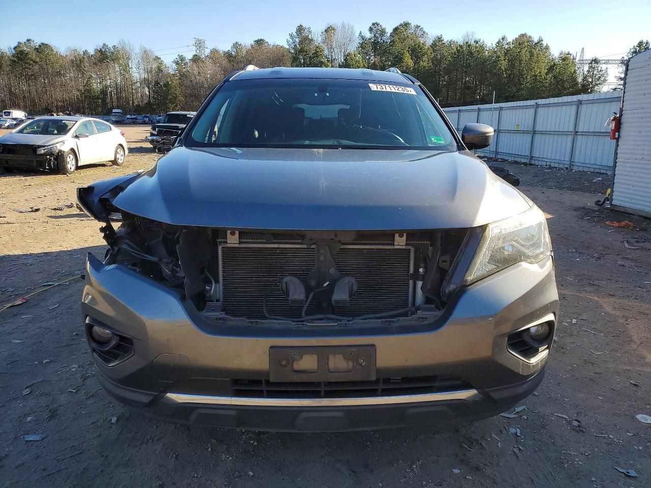 2017 Nissan Pathfinder s