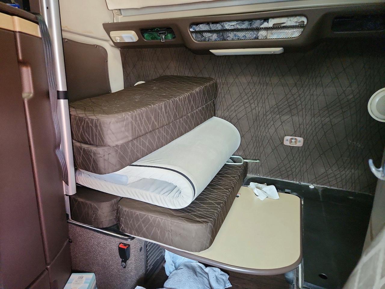 2015 Volvo VN VNL