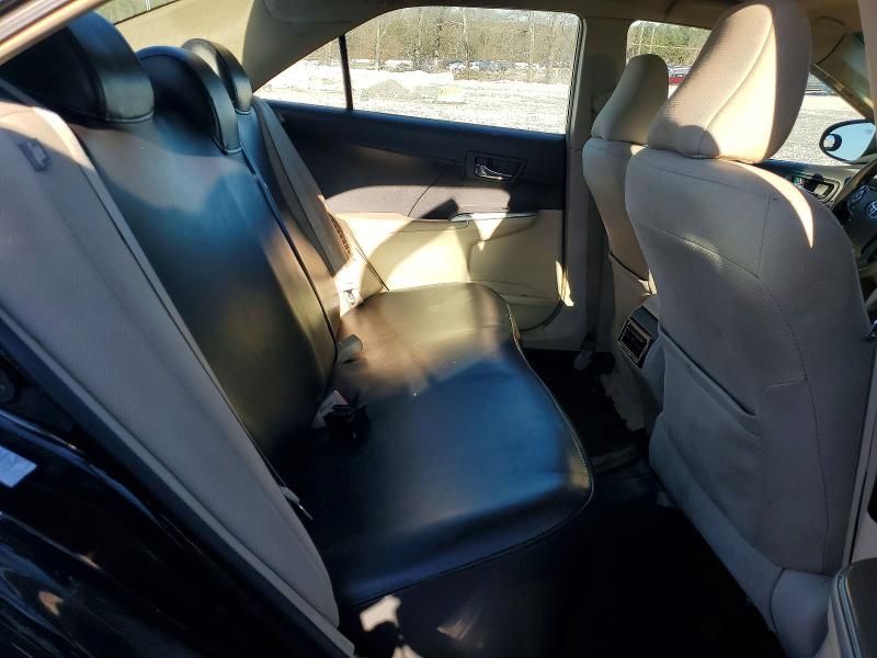 2014 Toyota Camry Hybrid