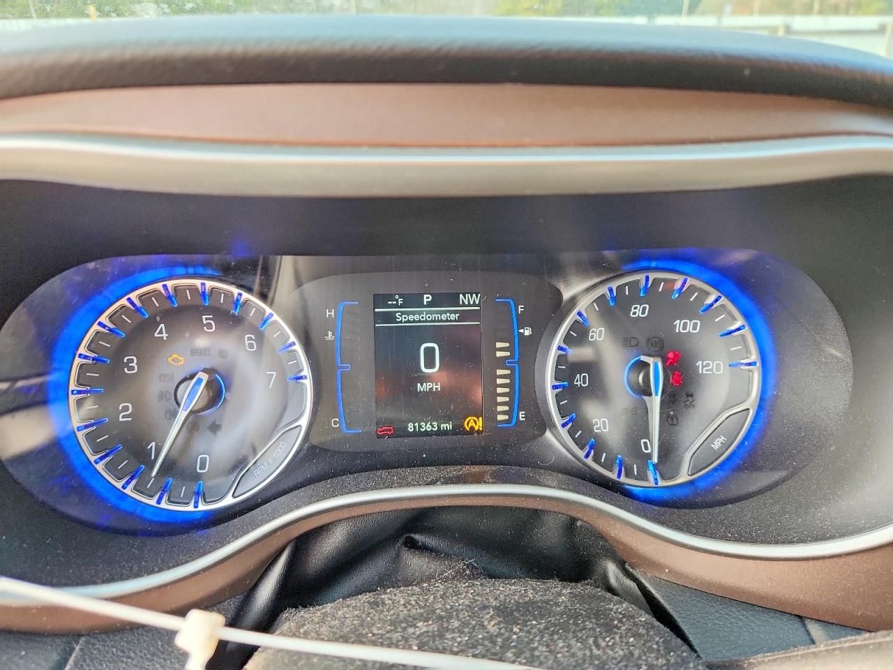 2020 Chrysler Voyager lx