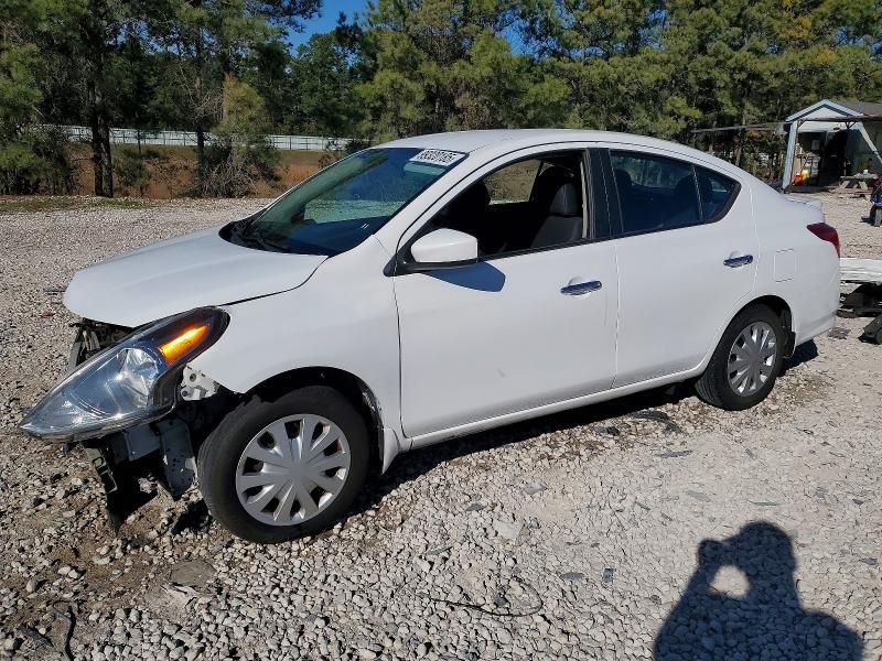 2019 Nissan Versa s
