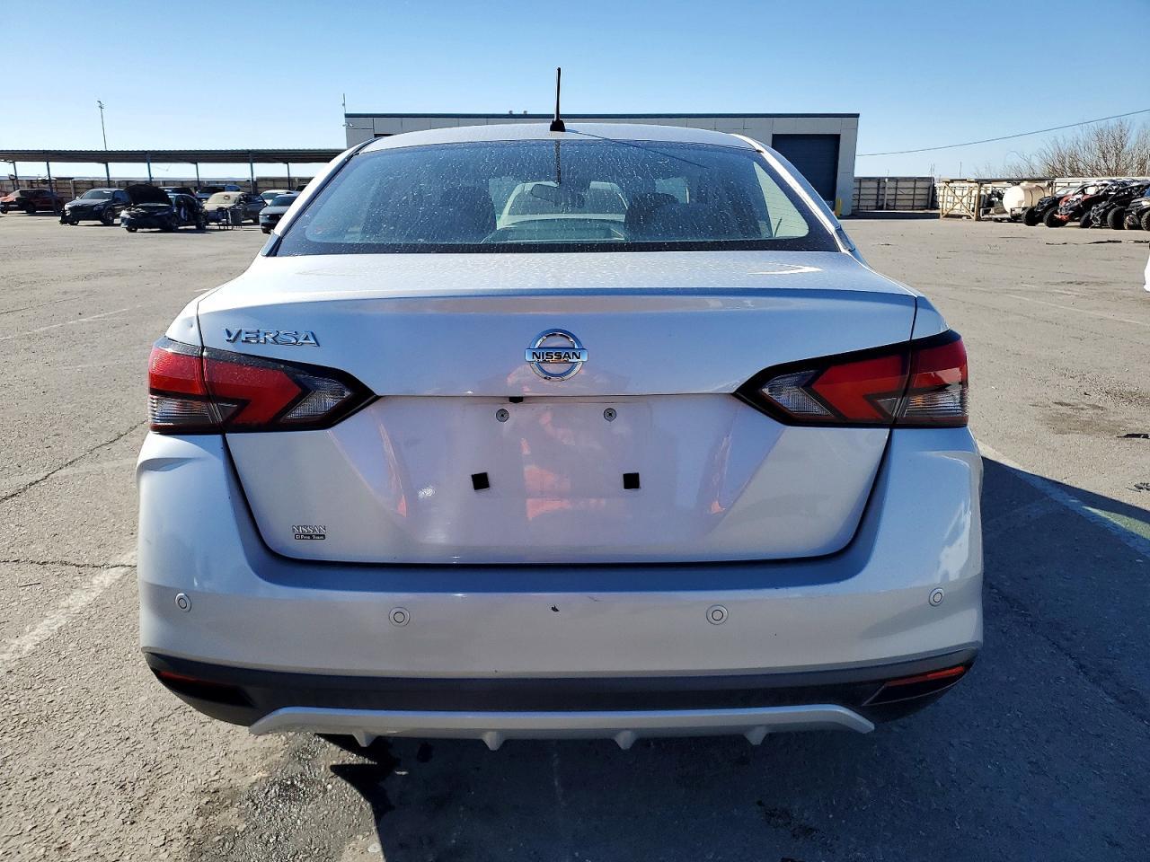 2020 Nissan Versa s