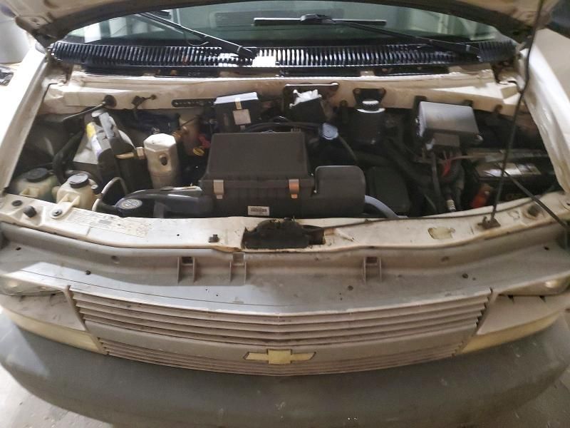 2002 Chevrolet Astro