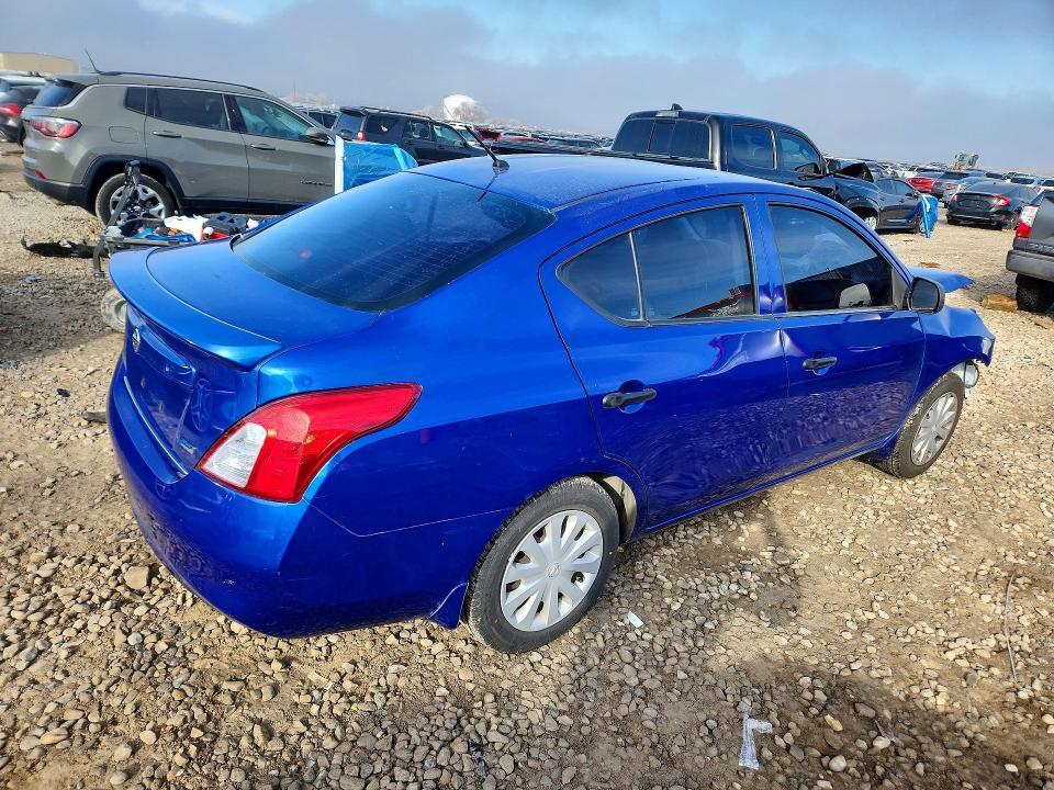 2012 Nissan Versa 1.6 s