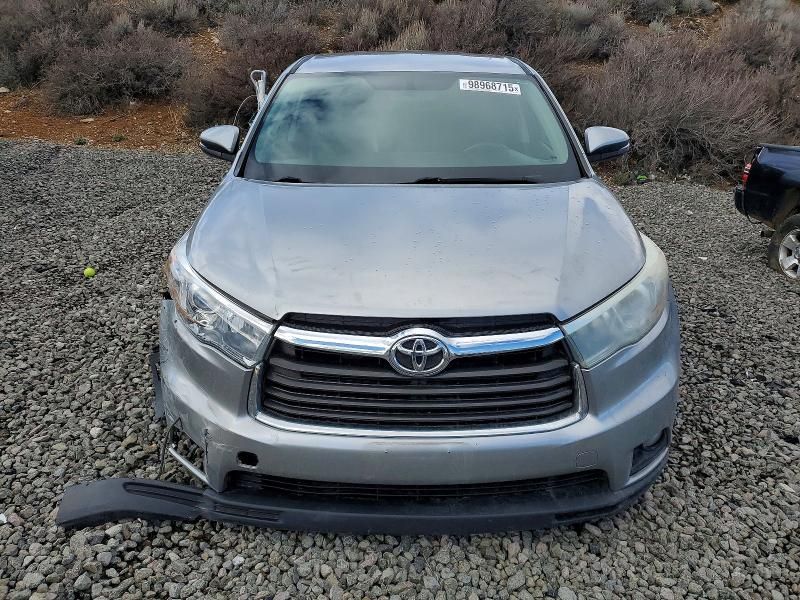 2015 Toyota Highlander le