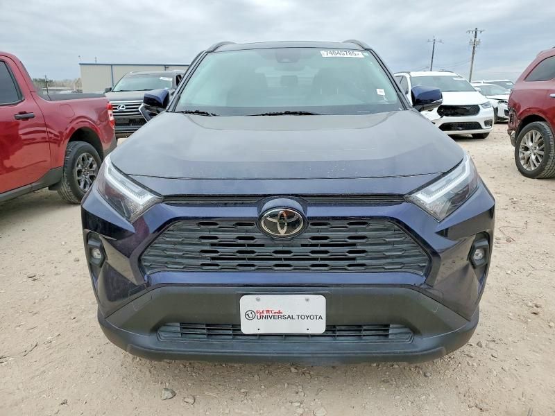 2022 Toyota Rav4 xle Premium
