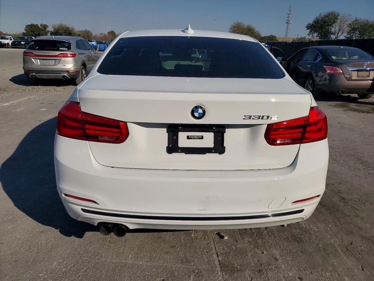 2018 BMW 330e