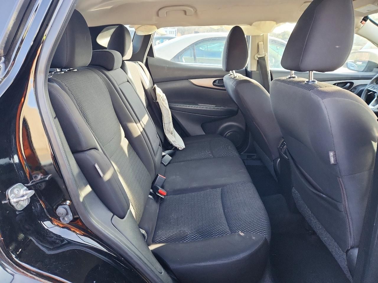 2020 Nissan Rogue Sport s